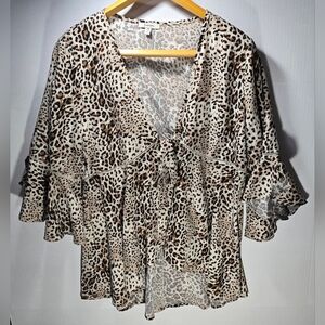 JODIFL size MEDIUM  Animal Print Ruffle front Tie Wrap With Bell Sleeves BOHO